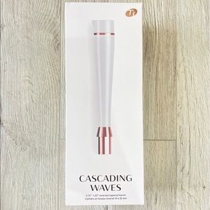 T3 Cascading Waves Interchangeable Styling Wand